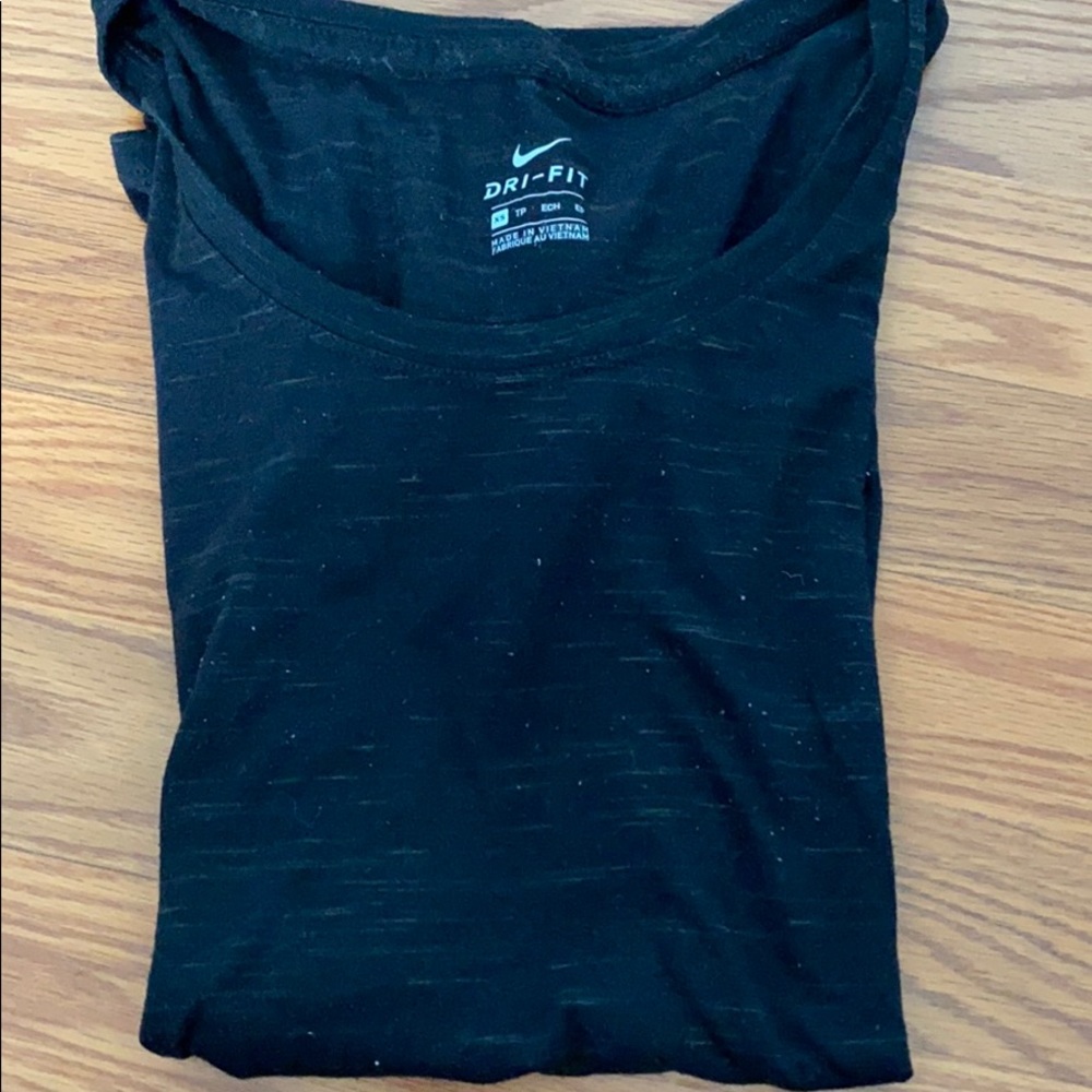 Nike dry fit shirt sleeve